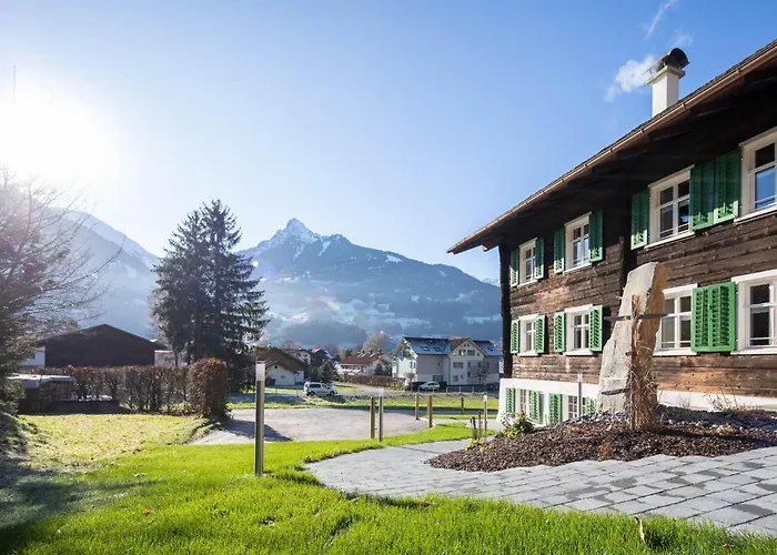 Christians Muntafuner Hus Farm stay *